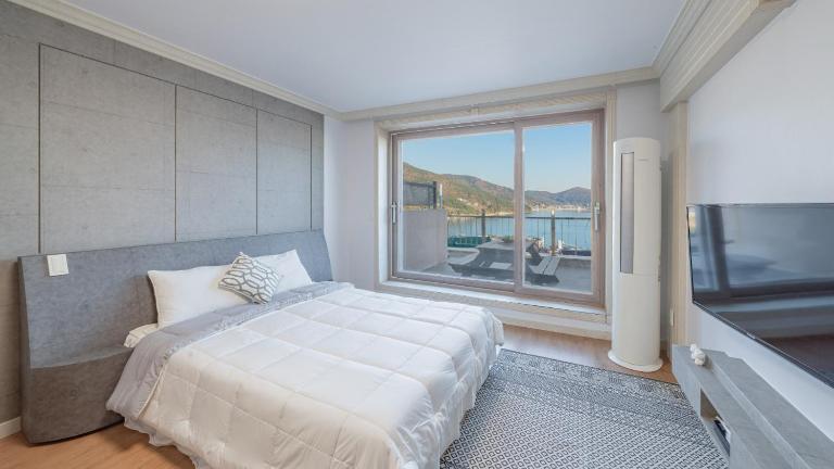 Maremonte Pension - B&B Geoje