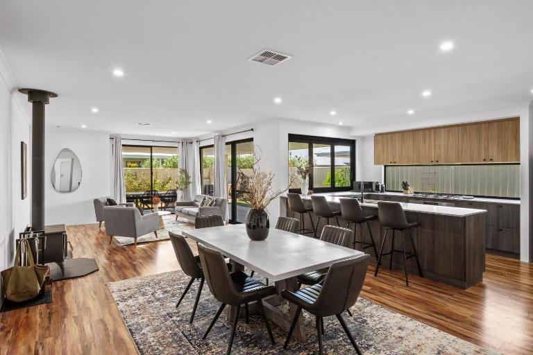 Dunsborough Family Coastal Retreat, 4BR, BBQ - Ferienwohnung Dunsborough