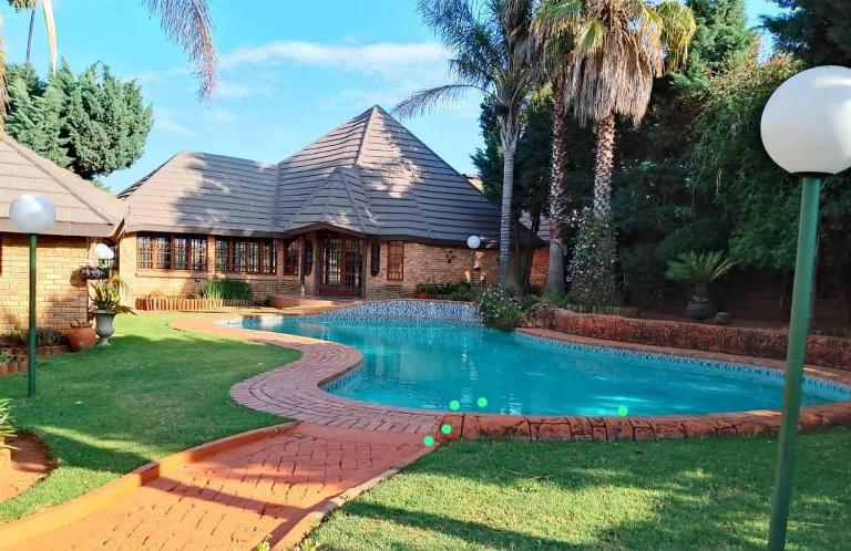 EastClaire Guesthouse - B&B Krugersdorp