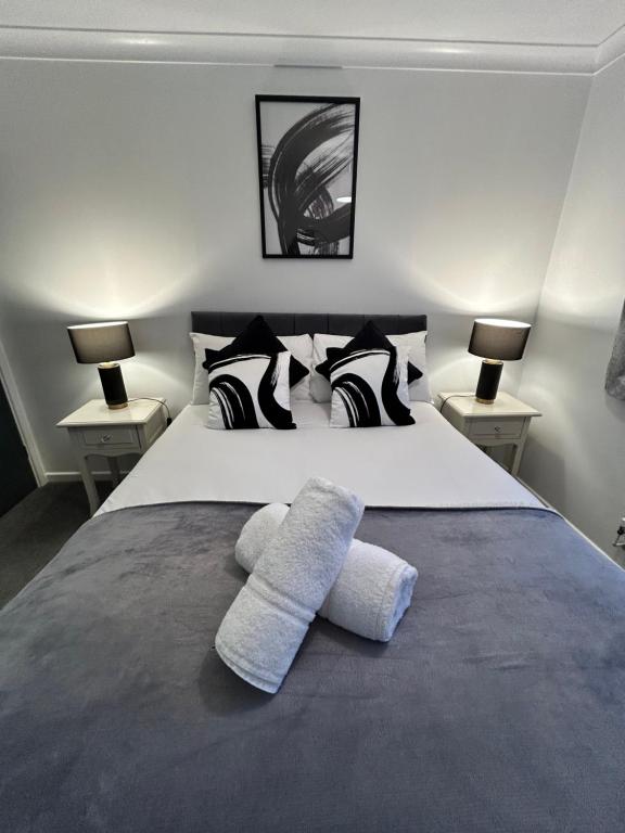 Dovefield House - Modern 3 Bed Home from Home - Alton Towers, Uttoxeter Races - Ferienwohnung Uttoxeter