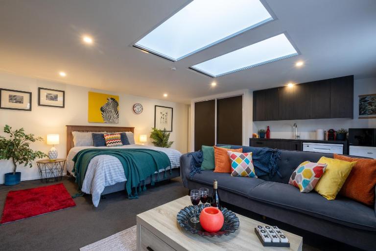 Bright Modern Guesthouse - Free Parking, Near CBD - Chambres d'hôtes Christchurch