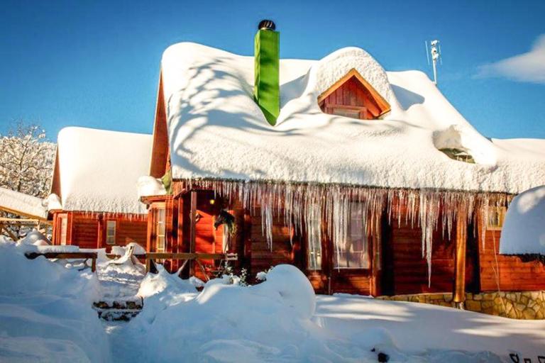 Kedra Village Retreats - Mountain Escape - B&B Mastoraiika
