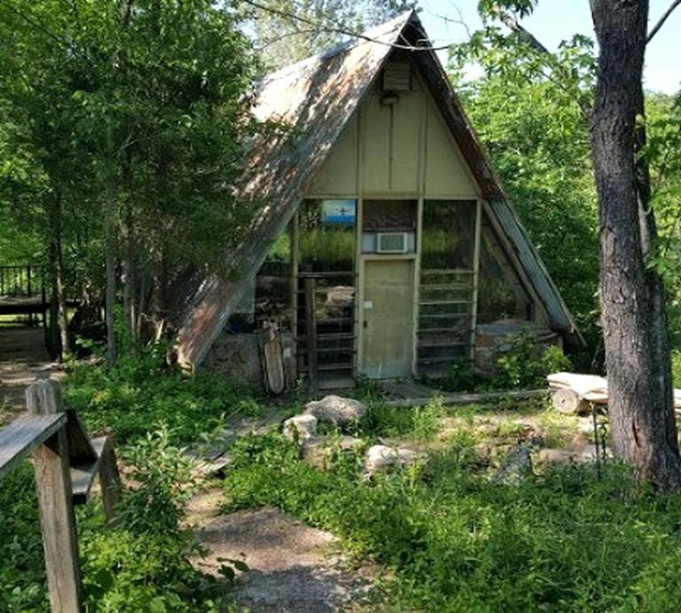Rustic A-Frame Cabin in the Lush Woodlands of Grubville, Missouri - B&B Grubville