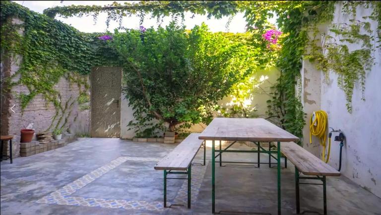 House near beach w-terrace - B&B Valencia