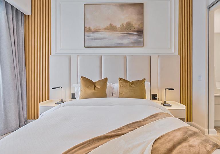 MNM Luxury Suit 424 - B&B Pretoria