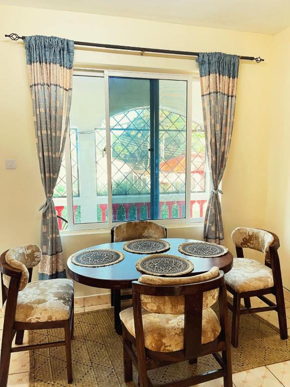 Coastal Bliss 2BR Beach Getaway in Kanamai, Mtwapa - B&B Mtwapa