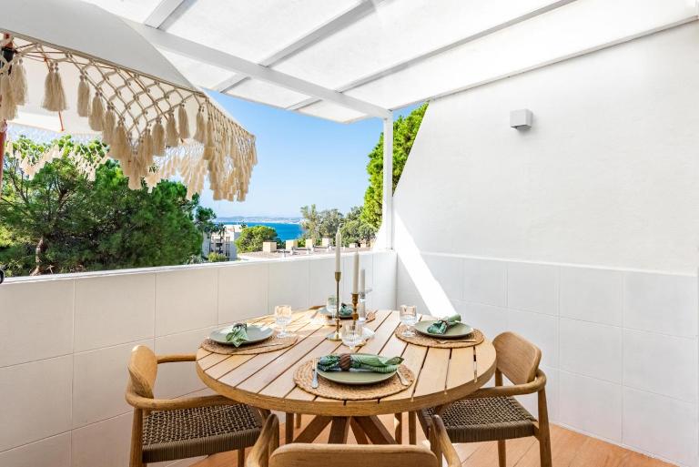 Renovated Sea View Apt 150m from El Cristo Beach - B&B Estepona
