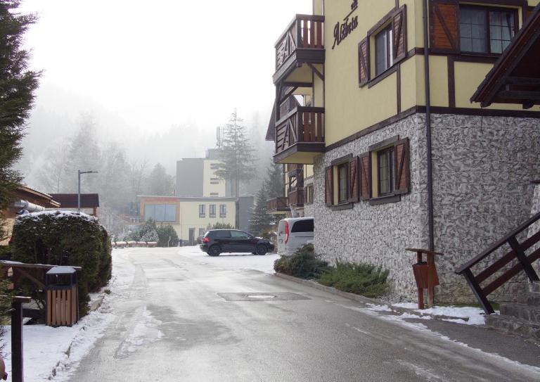 Apartmán s výhľadom na jazero Hrabovo, pri rezorte Malinô Brdo - B&B Ružomberok