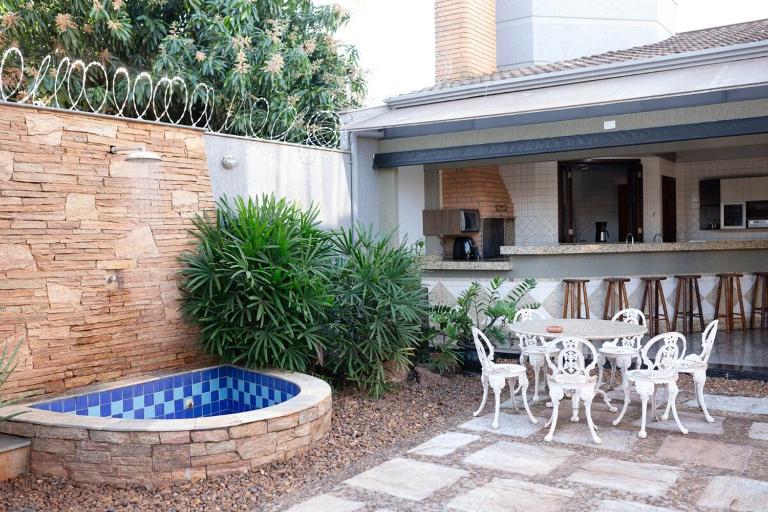 Casa Ampla com ar wi fi prox Thermas Carrara - B&B Andradina