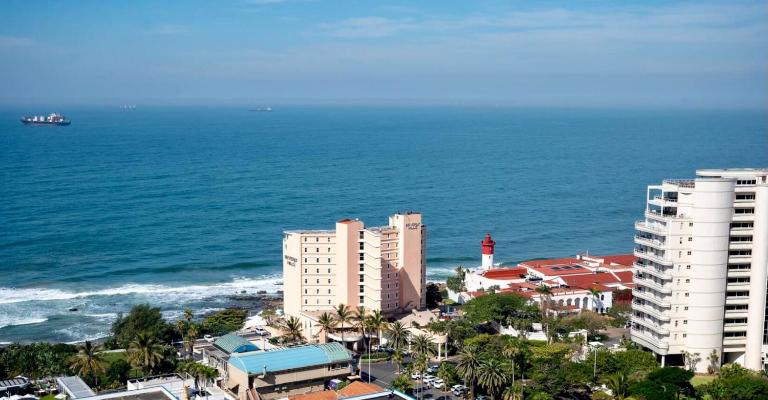 Beachfront Suite Ocean-View Balcony 300Mb Fibre - Ferienwohnung Durban