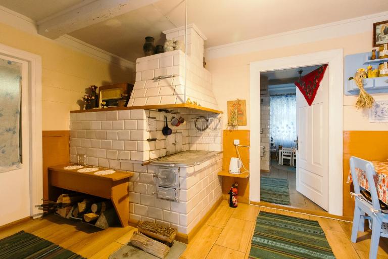 Duży pokój w domu na wsi u Kasi HAJNÓWKA BIAŁOWIEŻA - Bed and Breakfast Stare Berezowo
