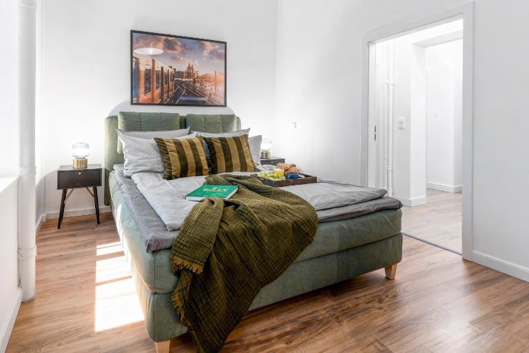 The Düsseldorfer, 1 BR, 1 living room, group & family friendly, ideal for 2 - 4 Guests - Ferienwohnung Berlin