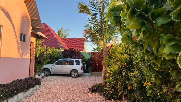 Secluded House with Outdoor Cinema - 4 min Walk to the Beach - Ferienwohnung Pingwe