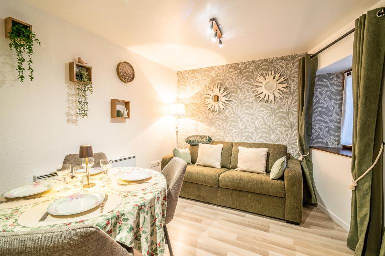 Cozy Old Town Suite - Quiet and Central Cocoon - B&B Sélestat