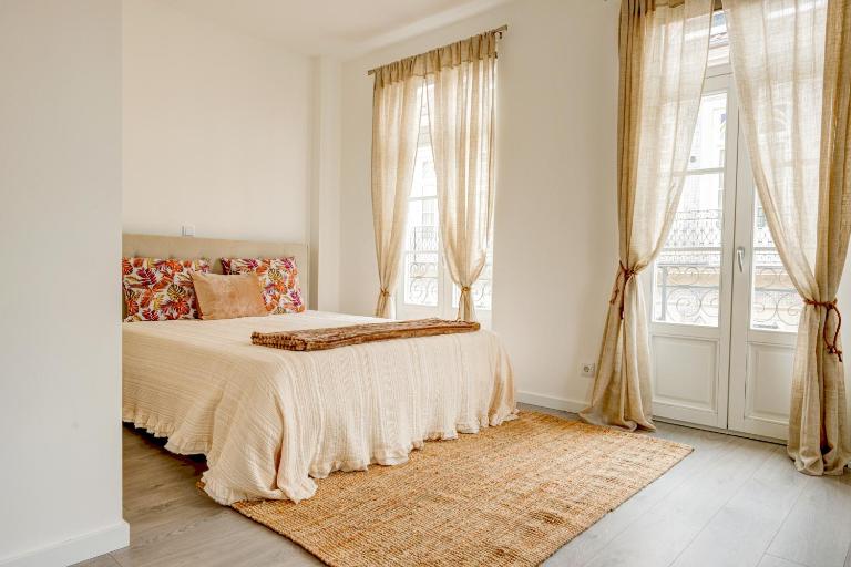 Elegant City House Moderno no Centro da Cidade - B&B Chaves