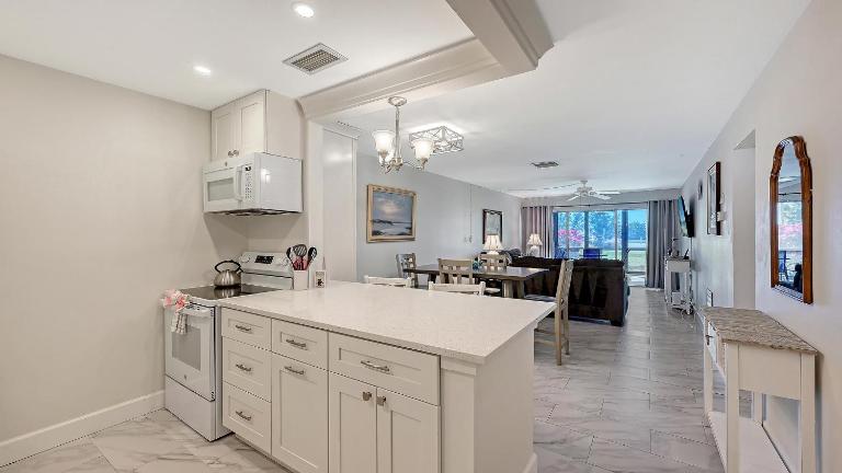Crescent Royale Condominiums108 - Ferienwohnung Siesta Key