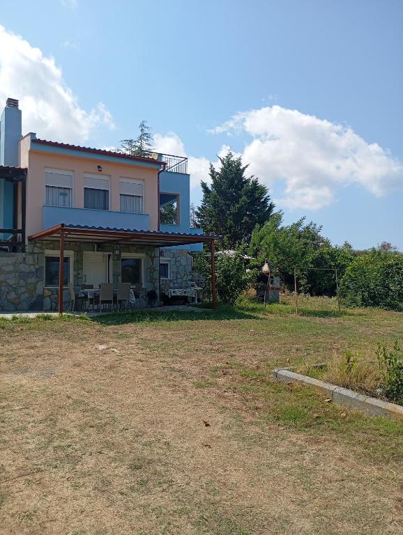 Haris Papa Villa Kallithea Halkidiki - Chambres d'hôtes Áfytos