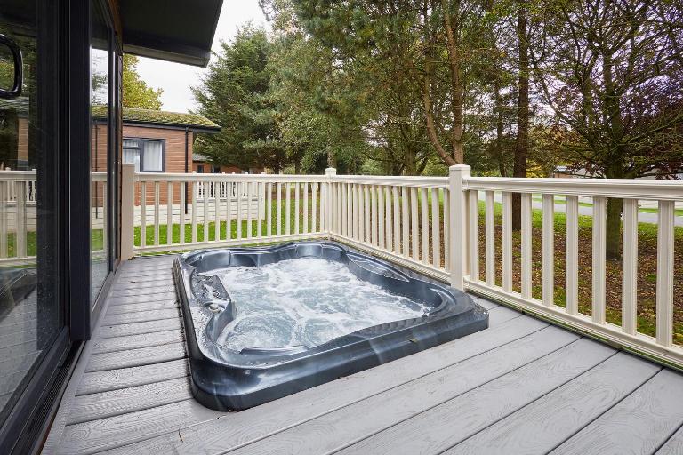 Brackencroft Lodge with Hot Tub - Ferienwohnung York