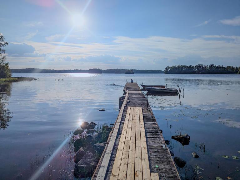 Host Harmony Boats stay play lake cabin - B&B Broby