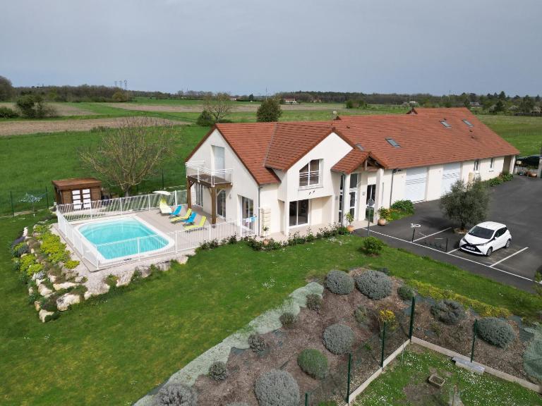 GITE MONTGOLFIÈRE 4 PERSONNES - Ferienwohnung Châtellerault