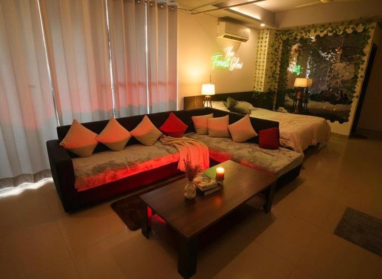 The Forest Glow - Nature Studio Stay, Malsi Dehradun - B&B Dehradun