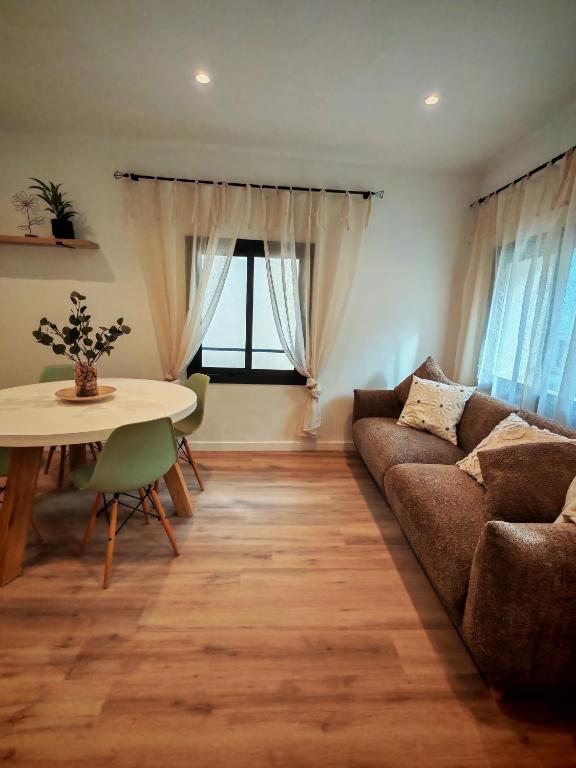 Ca l'Eli Caseta - B&B Montblanc