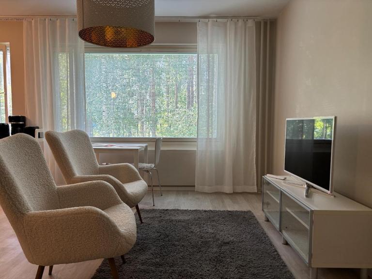 Cozy apartment for 2 - free parking - Ferienwohnung Oulu