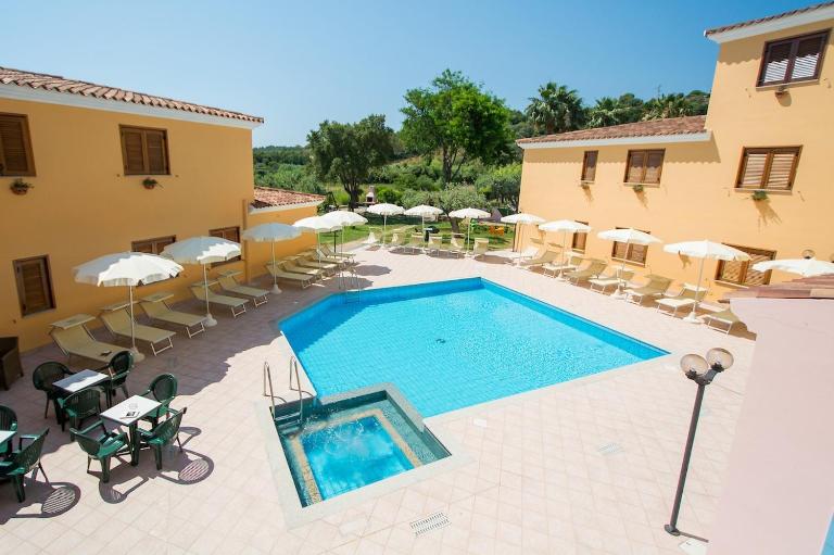 Residence Cala Viola - Ferienwohnung Cala Liberotto