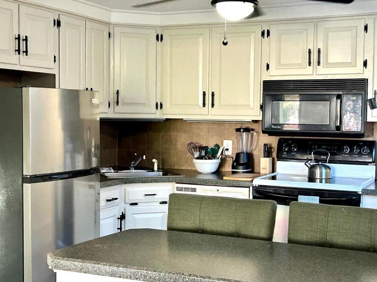 Litchfield Retreat, Wineries, Foliage & Skiing - Chambres d'hôtes Torrington