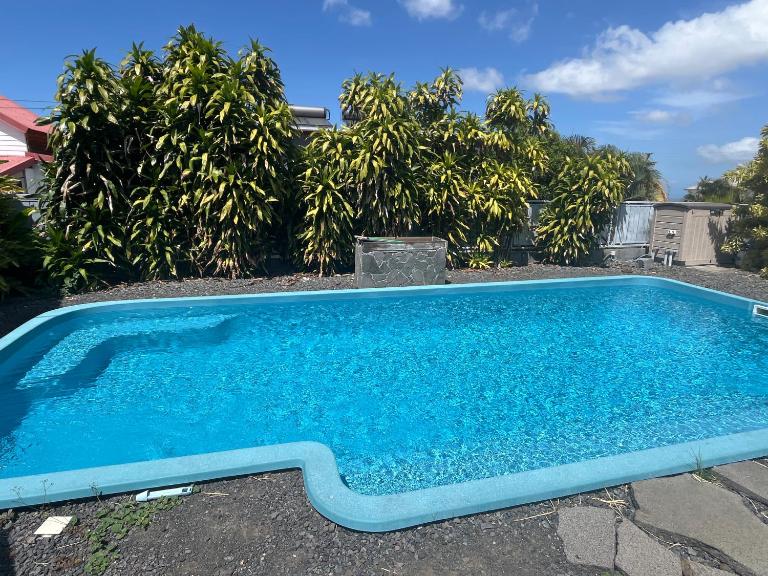 Maison avec piscine partagée - B&B Saint-Pierre