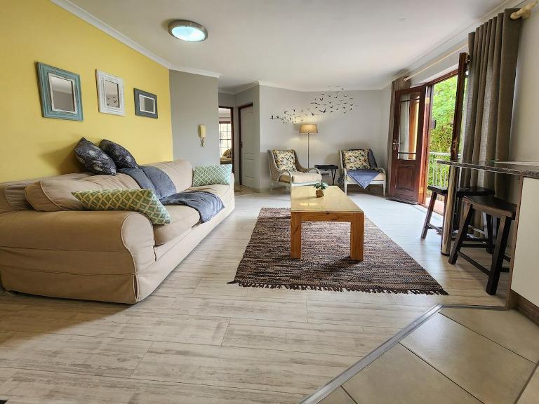 StayC1 Green Oaks - Bed and Breakfast Knysna