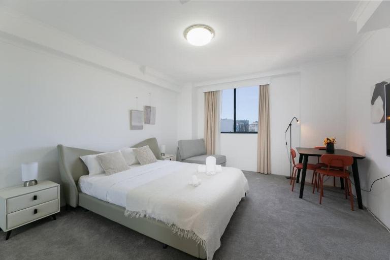 The Arcadia Studio in CBD w Gym Pool - B&B Sydney
