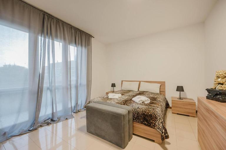 Unico Apt 3A, 2 camere, parcheggio gratis, 10 minuti da Venezia - B&B Venezia