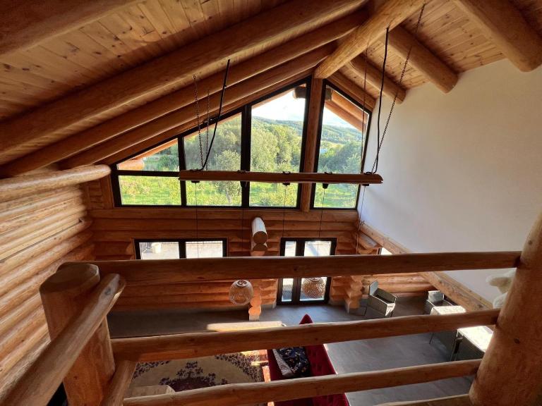 Oasis Chalet - B&B Lisnău