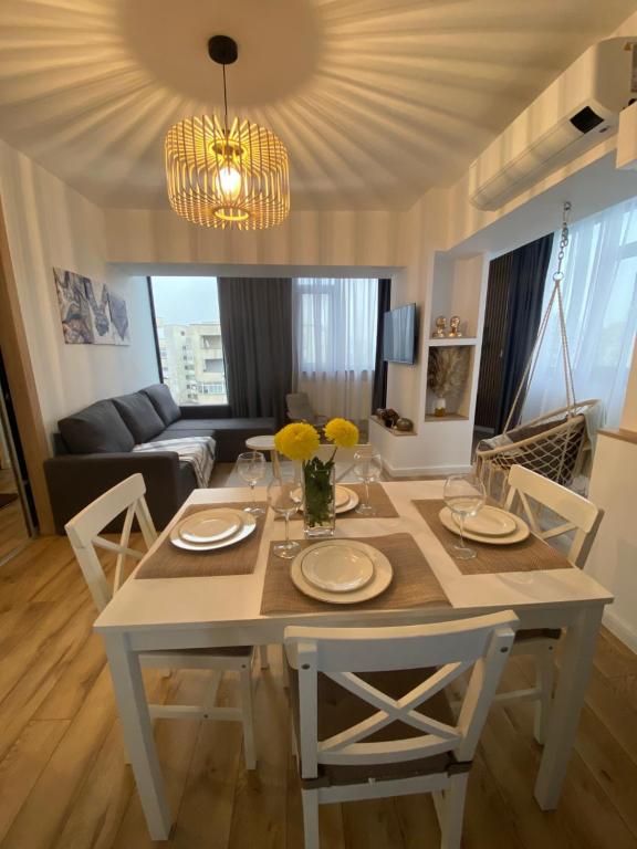 Modern & Cozy Apartment in the Heart of the City - Ferienwohnung Craiova