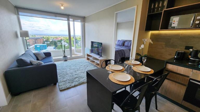 Espectacular departamento 2D2B, súper ubicación, con estacionamiento - Ferienwohnung Los Ángeles