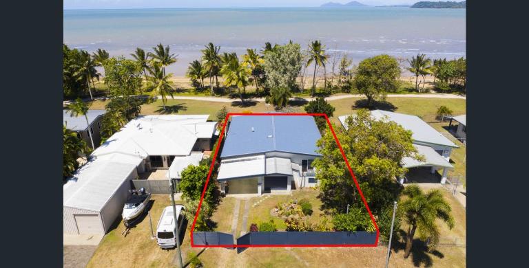 Beachfront in Kurrimine! - B&B Kurrimine Beach