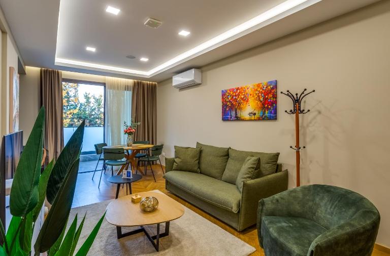 Pantio Living Residence - B&B Meneou