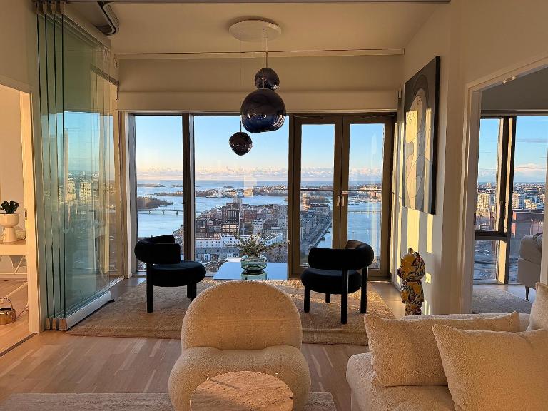 100m2 Luxury Skyscraper Apartment with Amazing view over Helsinki - B&B Helsinki