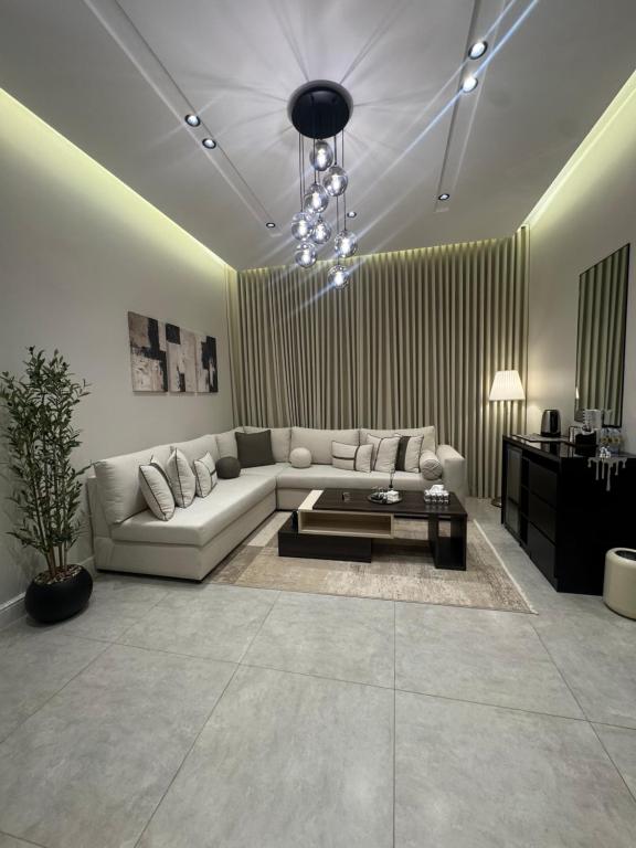 شقة بغرفة نوم وصالة وصول ذاتي - Bed and Breakfast Djedda