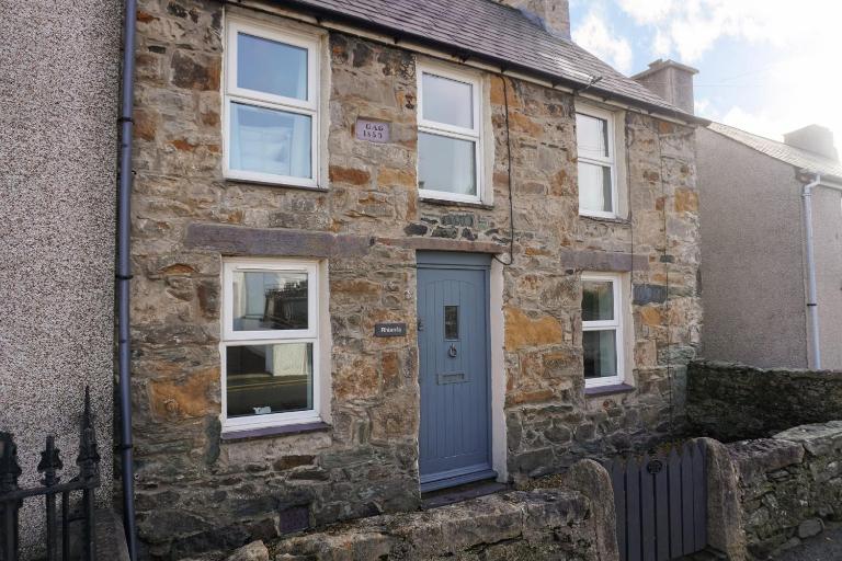 Rhianfa - B&B Llanfairpwllgwyngyllgogerychwyrndrobwllllantysiliogogogoch