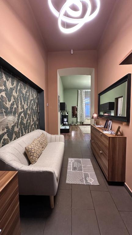 Home, far away from Home - B&B Budapest