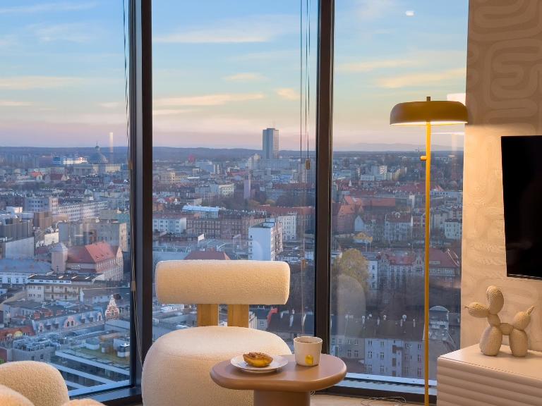 URBAN APARTMENTS Global Skyline - 22th floor No 23 - Free Garage - LUXURY - Ferienwohnung Kattowitz