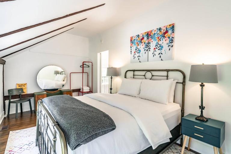 Central Historic Cottage 4ppl in Heart of NOTL - B&B Niagara-on-the-Lake