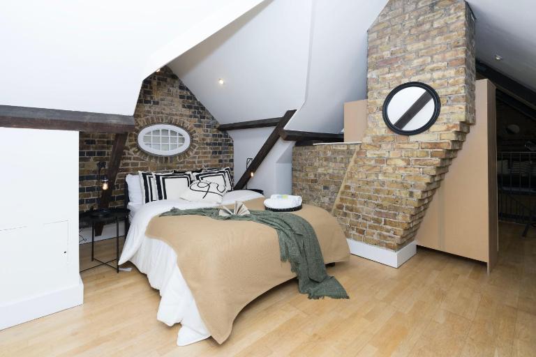Large Penthouse 3 Bathrooms next to White chapel - B&B Londra