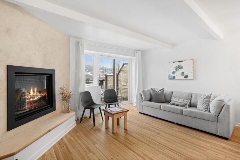 Laurentian Retreat with Views of Mont-Tremblant - B&B Mont-Tremblant