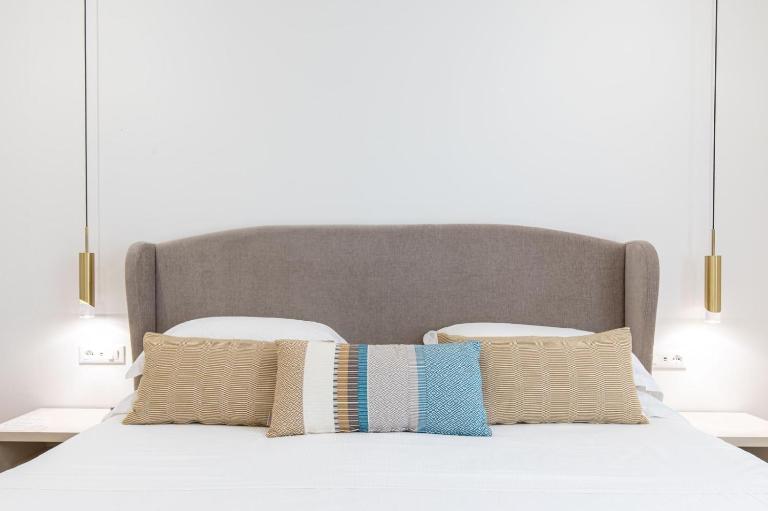 Feel Boutique Rooms - Bed and Breakfast Oristano