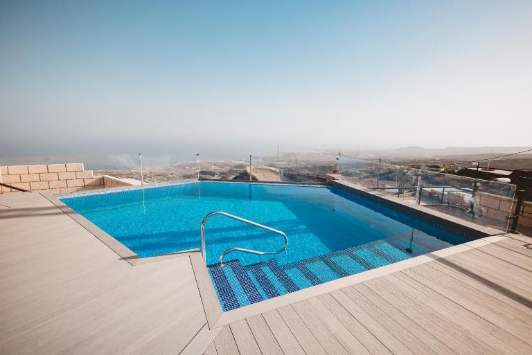 Villa LaMar Luxury Villa with Private Pool and Jacuzzi - B&B Fasnia