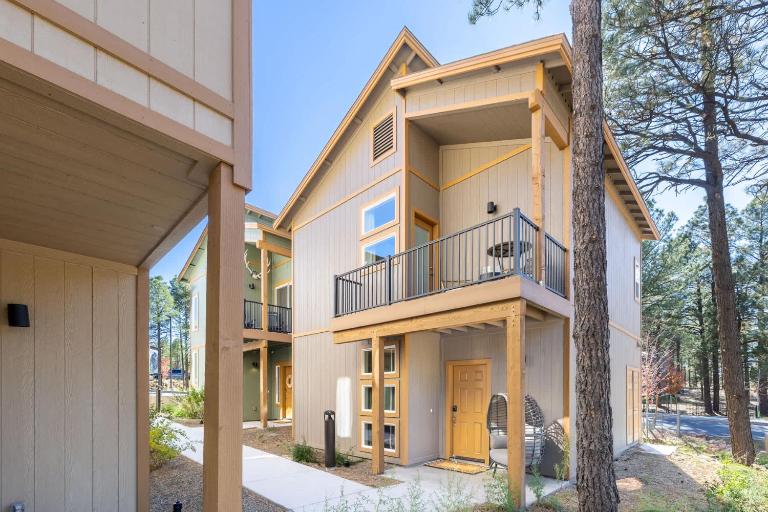 Flagstaff Mountain Town Condo - Bed and Breakfast Flagstaff