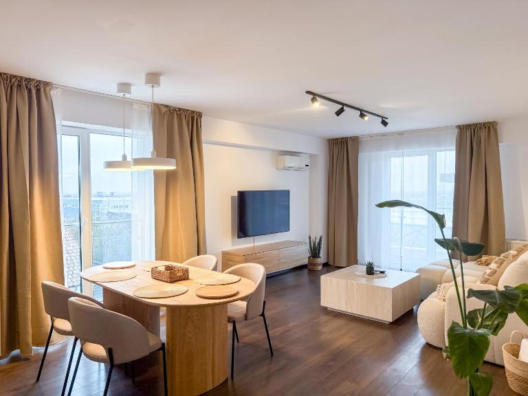 Airport Residence - Apartment Across From Otopeni Airport - Bucharest - Ferienwohnung Otopeni